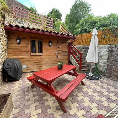 Azkorria Bed & Breakfast *
